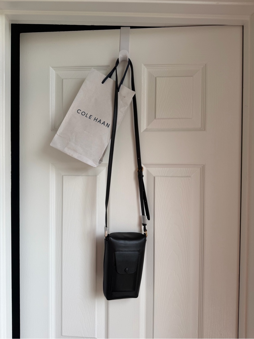 Cole Haan Black Leather Crossbody Phone Bag - Picture 2 of 5